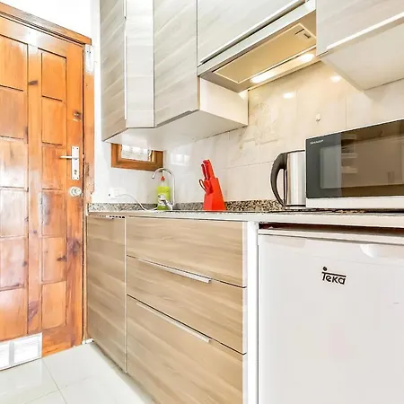 Nice Studio With Terrace And View, Beach First Line لوس كريستيانوس
